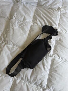 lululemon athletica Black Men's Sling Belt Bag